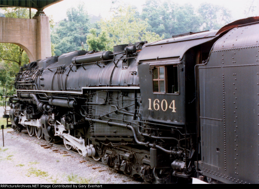 CO 2-6-6-6 #1604 - Chesapeake & Ohio